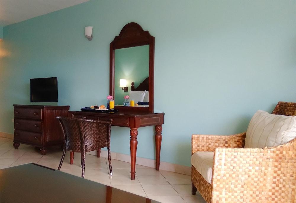 Dickenson Bay Trade Winds Hotel מראה חיצוני תמונה