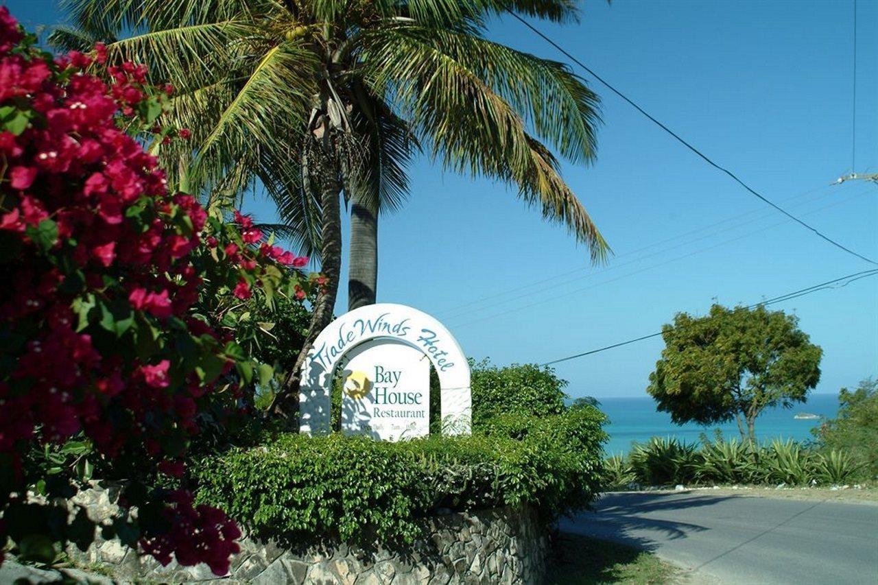Dickenson Bay Trade Winds Hotel מראה חיצוני תמונה