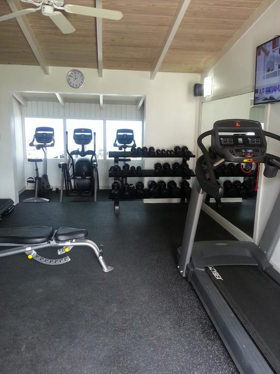 Dickenson Bay Trade Winds Hotel מראה חיצוני תמונה